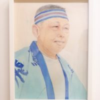 周育正，畫像-昭和時代男子漢，2013，膠彩/ 絹布，42 x 31 cm