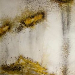 蔡國強，天安門上空的腳印，2008，火藥、紙，400 x 300 cm